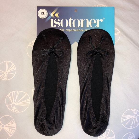 isotoner Shoes - NWT Isotoner Satin Ballet slippers XL (9.5-10.5) isotoner Shoes - NWT Isotoner Satin Ballet slippers XL (9.5-10.5)